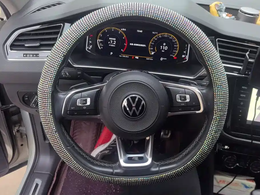 Volkswagen Tiguan L — миниатюра 15