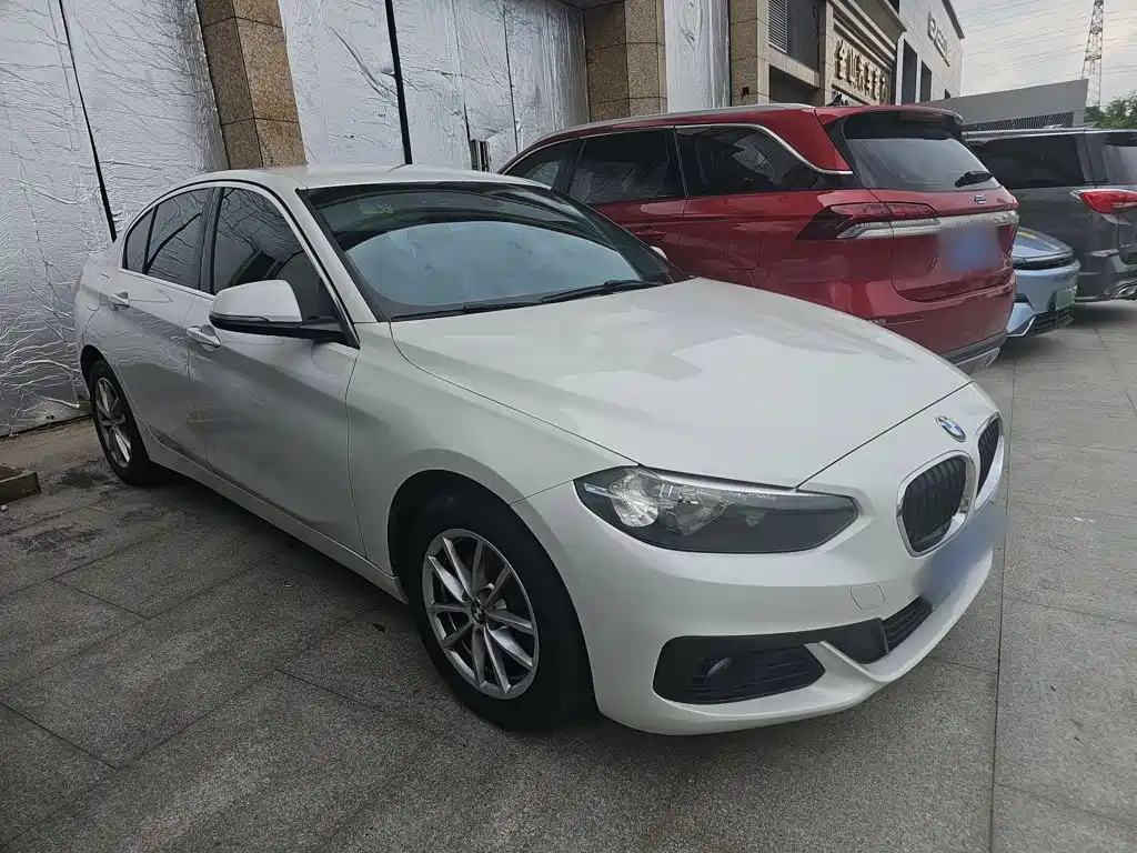 BMW 1 Series — миниатюра 23
