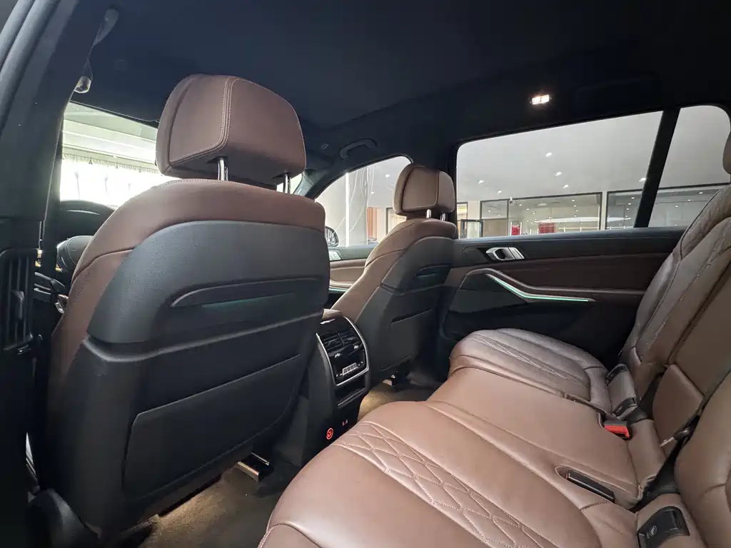 BMW X7 — миниатюра 15