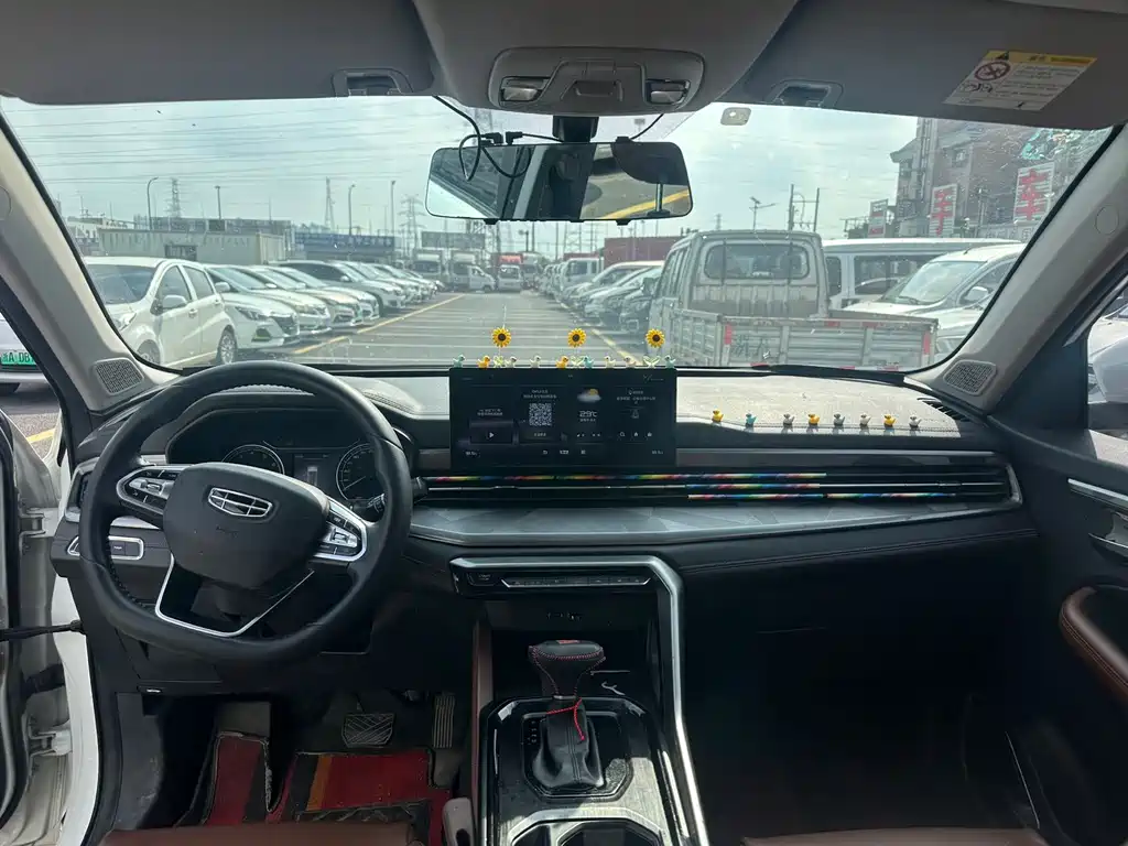 Geely Vision X6 — миниатюра 10