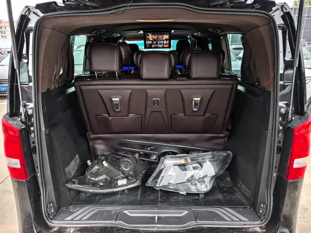 Mercedes-Benz Vito — миниатюра 7