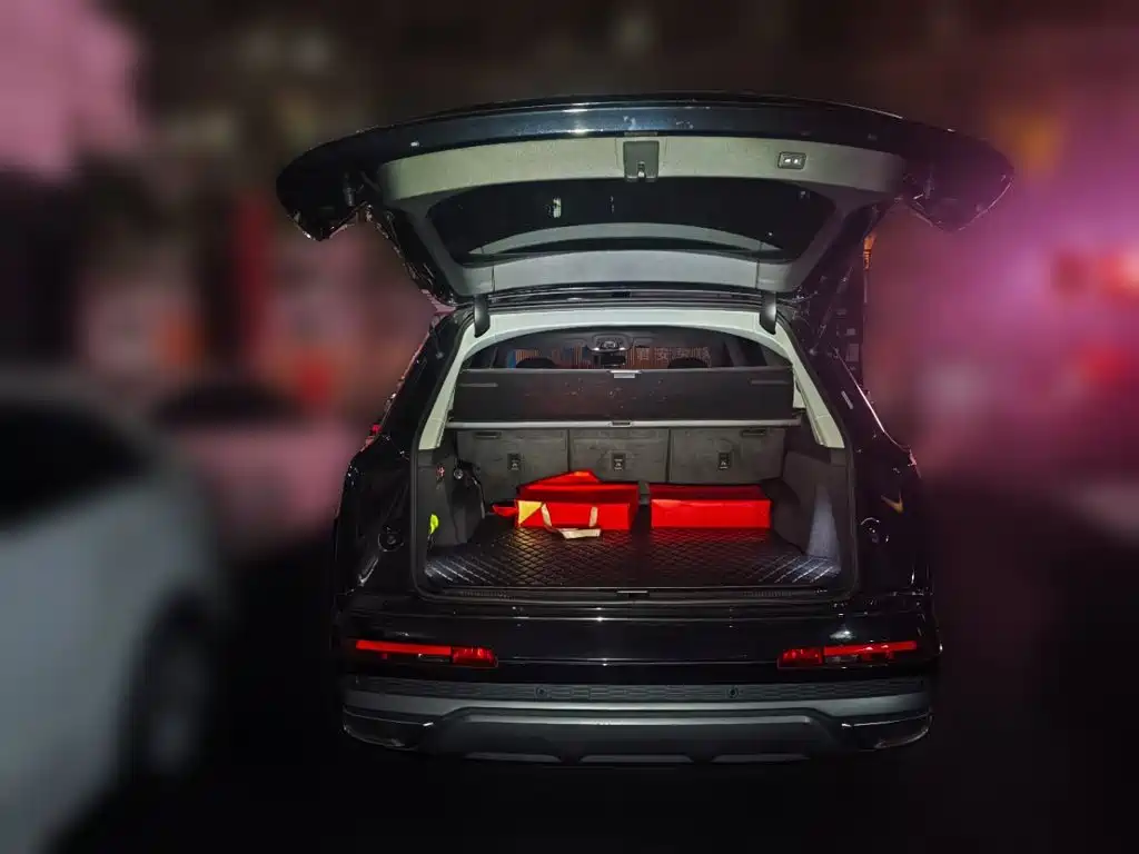 Audi Q7 — миниатюра 15