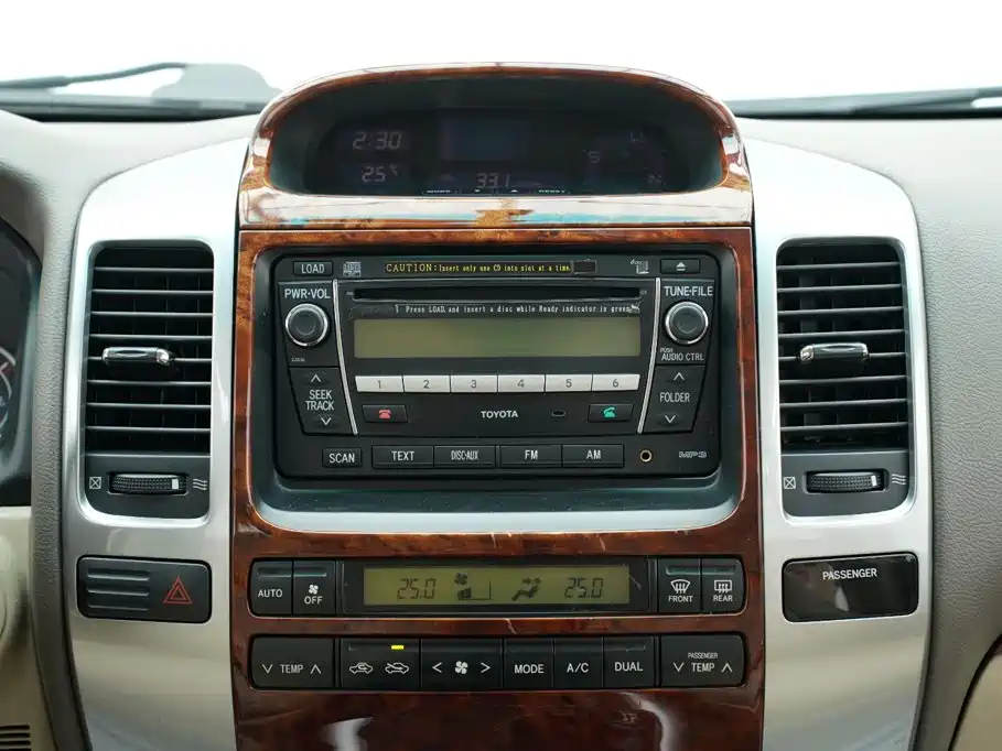 Toyota Prado (Import) — миниатюра 25