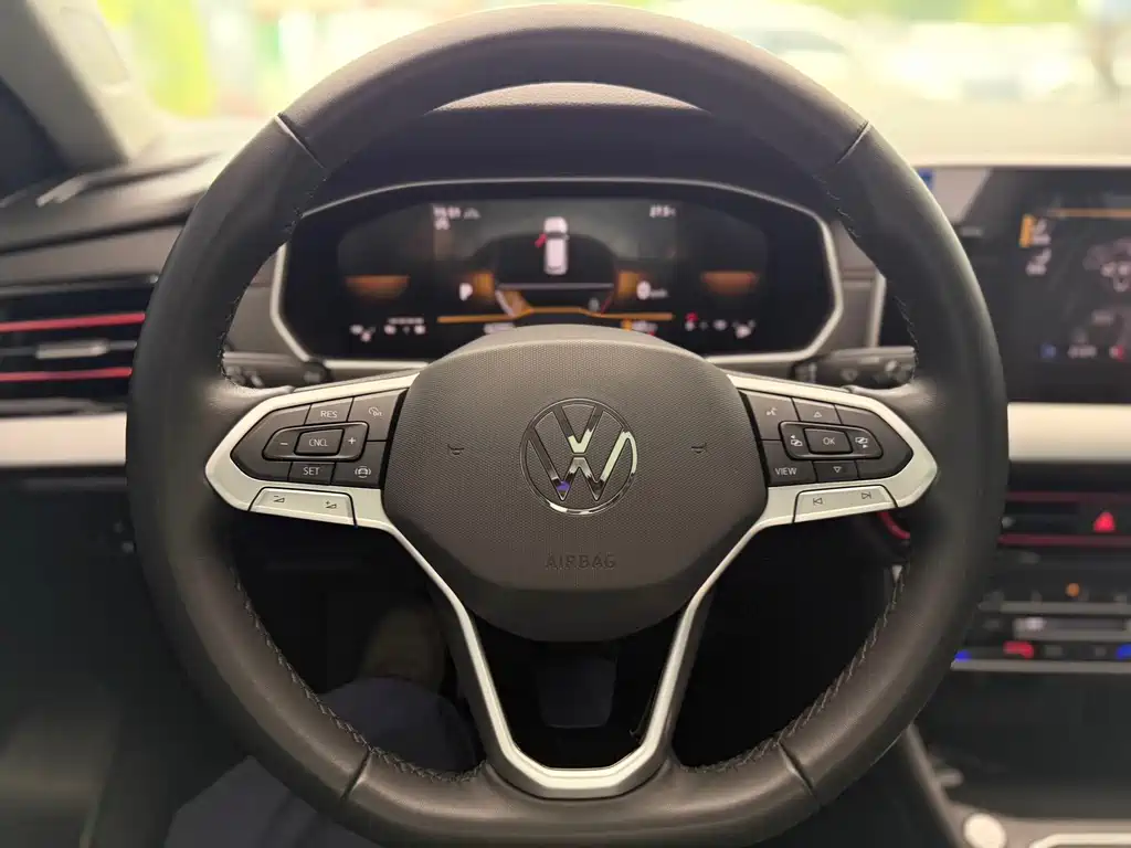 Volkswagen Lavida — миниатюра 10