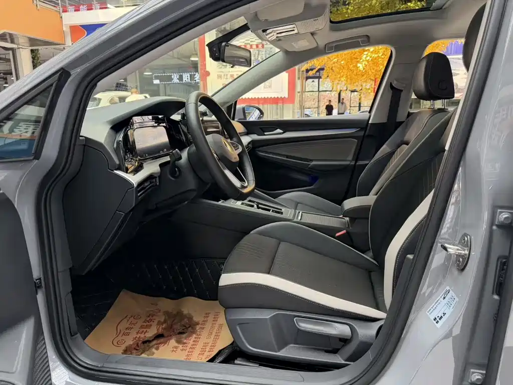Volkswagen Golf — миниатюра 4
