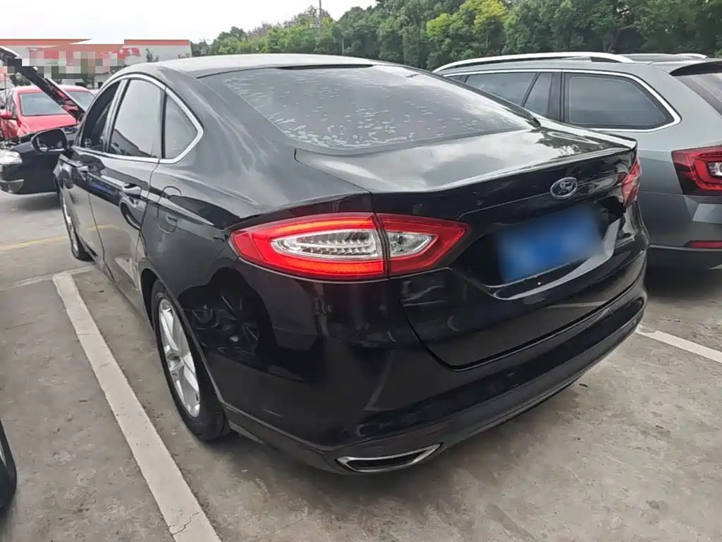 Ford Mondeo — миниатюра 5