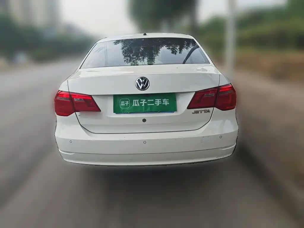 Volkswagen Jetta — миниатюра 3