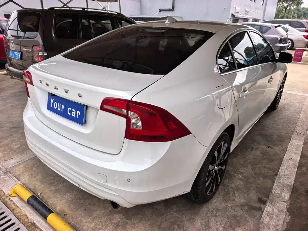 Volvo S60 — миниатюра 6