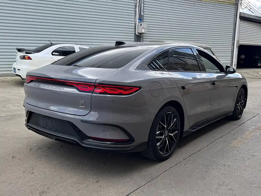 BYD Han — миниатюра 17