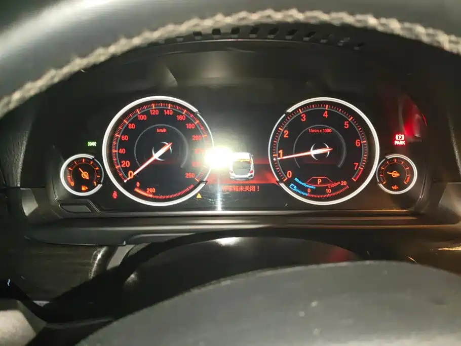 BMW 5 Series — миниатюра 14