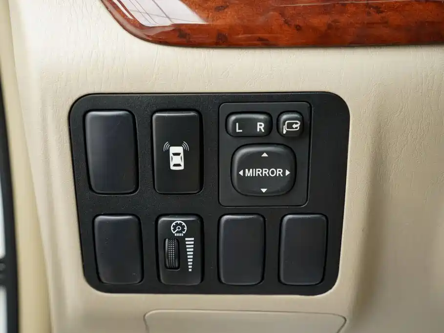 Toyota Prado (Import) — миниатюра 10