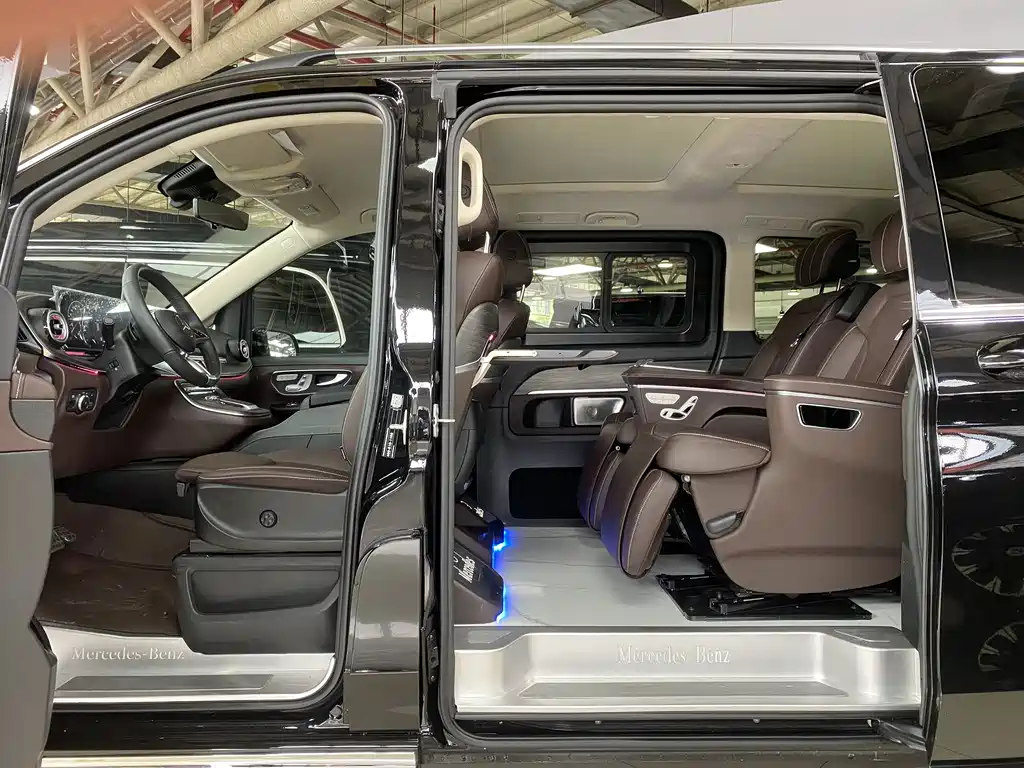 Mercedes-Benz V-Class — миниатюра 9