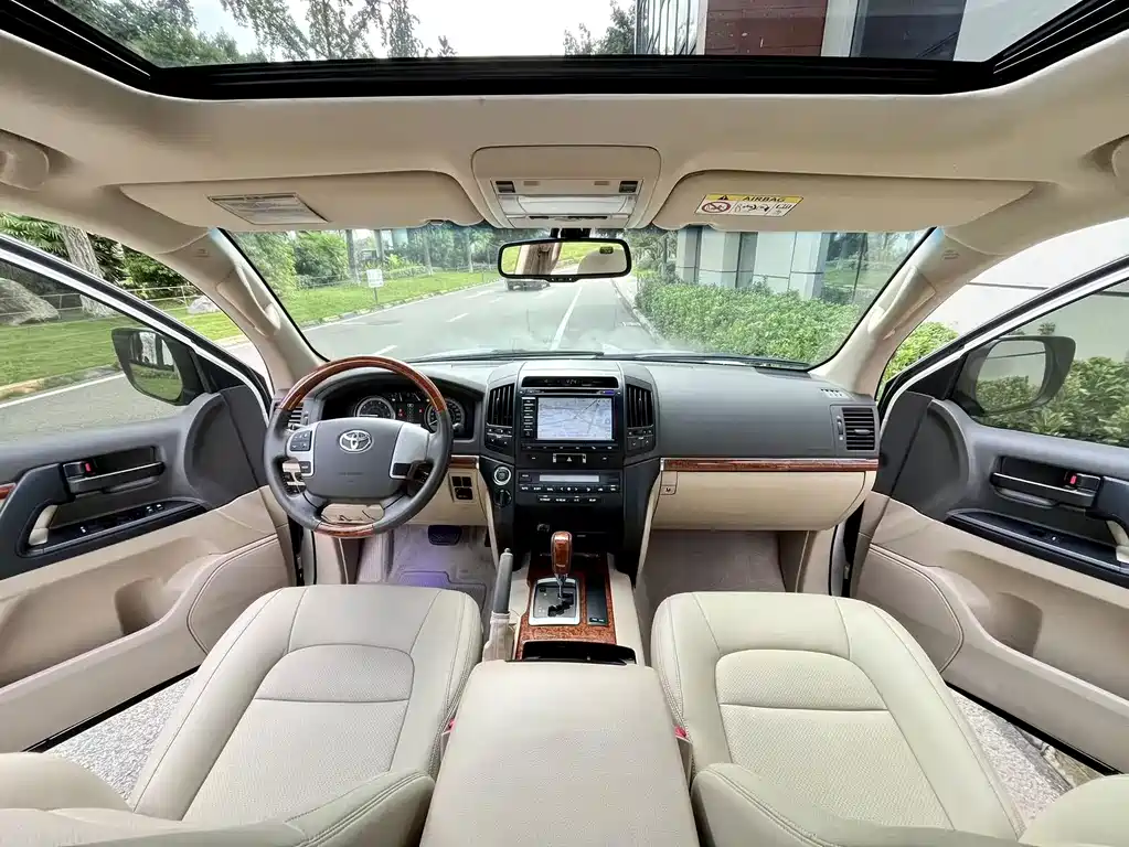 Toyota Land Cruiser — миниатюра 14