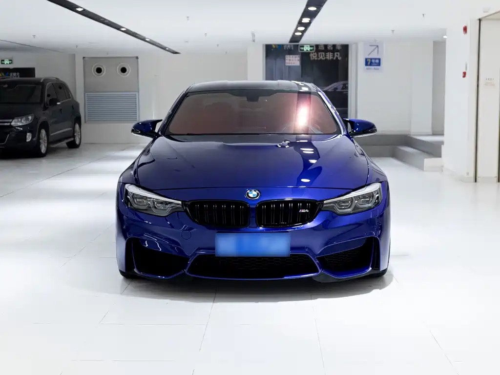 BMW M4 — миниатюра 2
