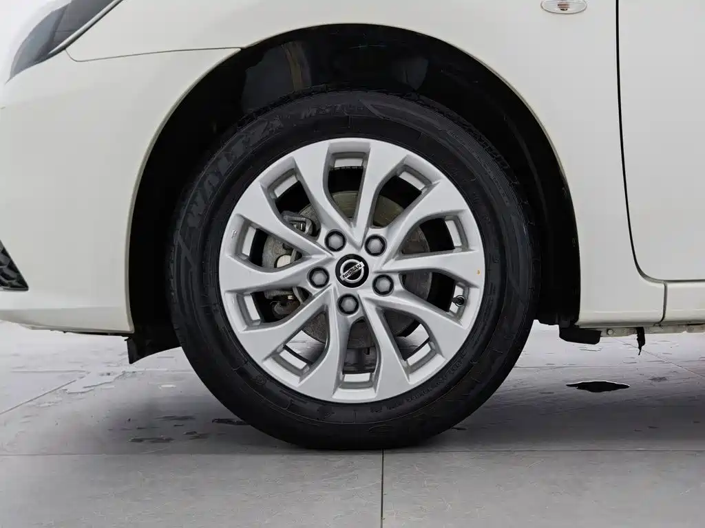 Nissan Sylphy — миниатюра 17