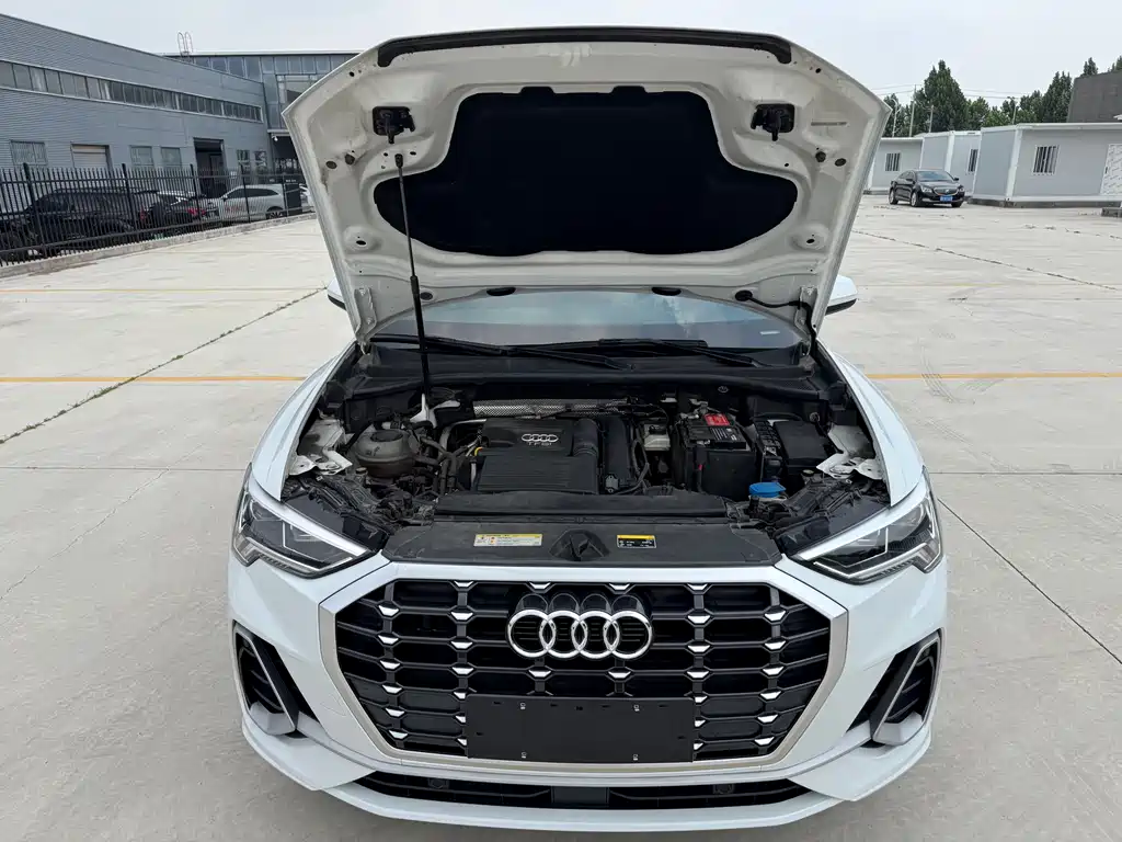 Audi Q3 — миниатюра 5