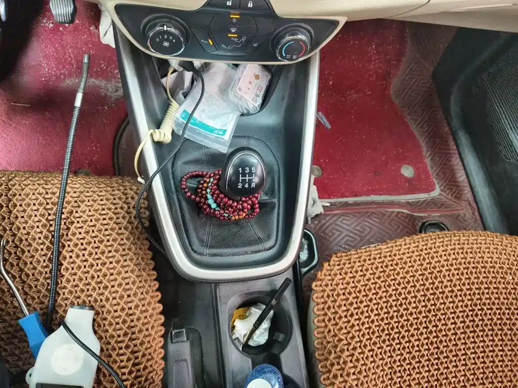 Ford Escort — миниатюра 10