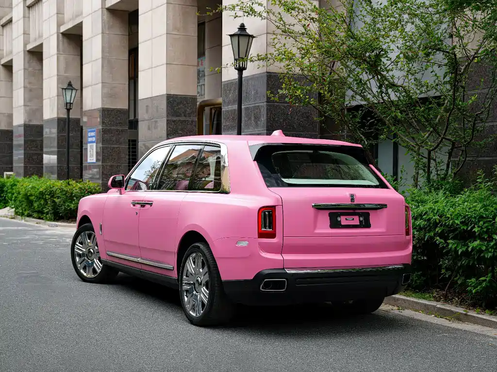 Rolls-Royce Cullinan — миниатюра 6