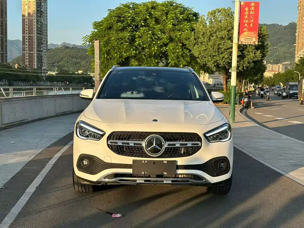 Mercedes-Benz GLA — миниатюра 2