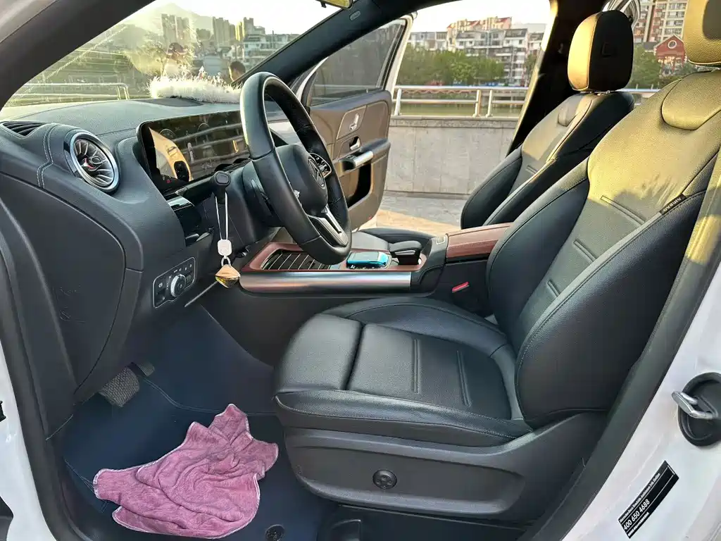 Mercedes-Benz GLA — миниатюра 5