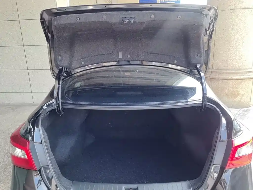 Nissan Sylphy — миниатюра 19