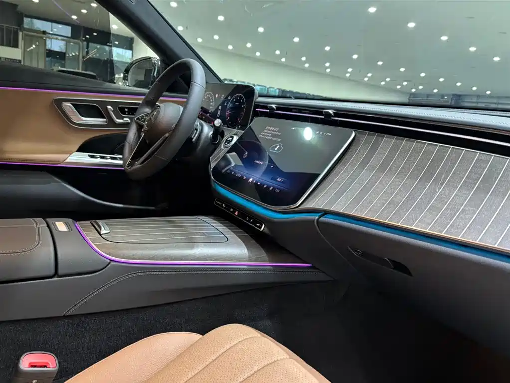 Mercedes-Benz E-Class E 2025 E 300 L Fashion