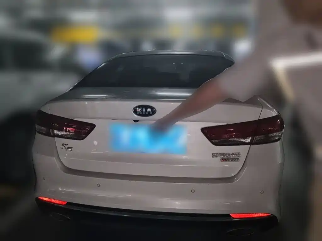 Kia K5 — миниатюра 5