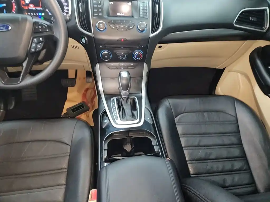 Ford Edge — миниатюра 14