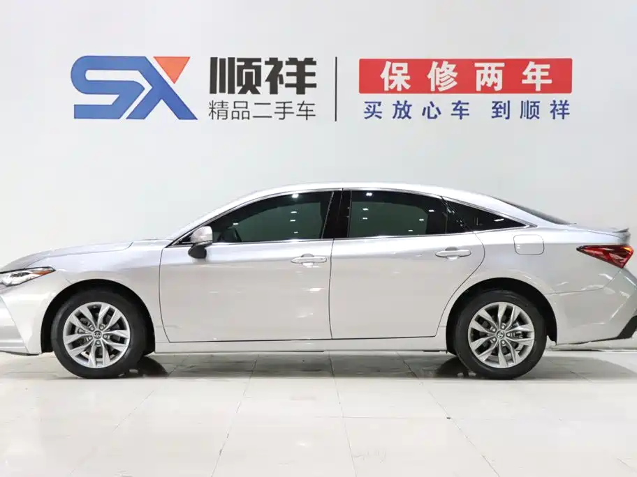 Toyota Avalon — миниатюра 6