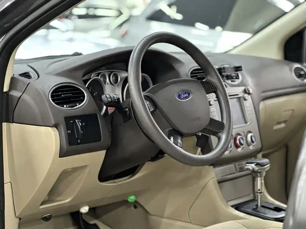 Ford Focus — миниатюра 16