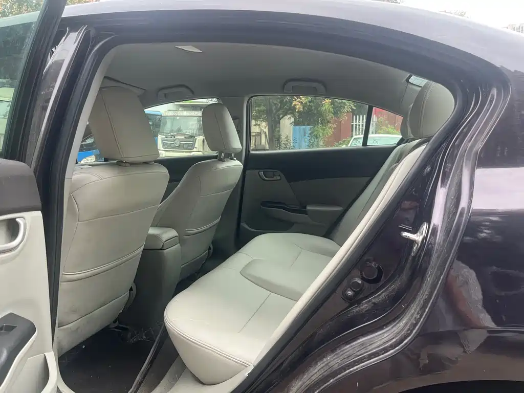 Honda Civic — миниатюра 5