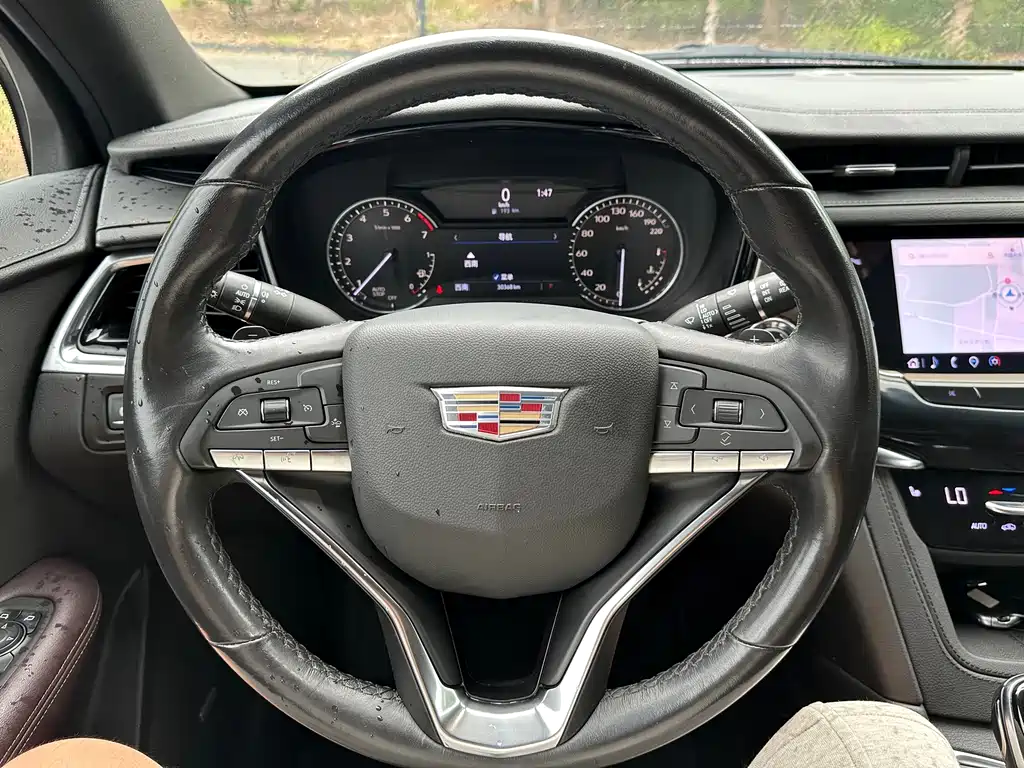 Cadillac XT6 — миниатюра 11