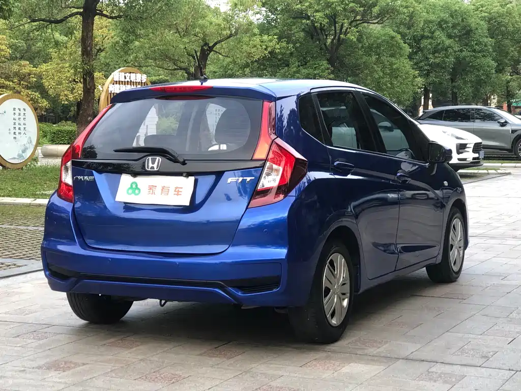 Honda Fit - фото 14