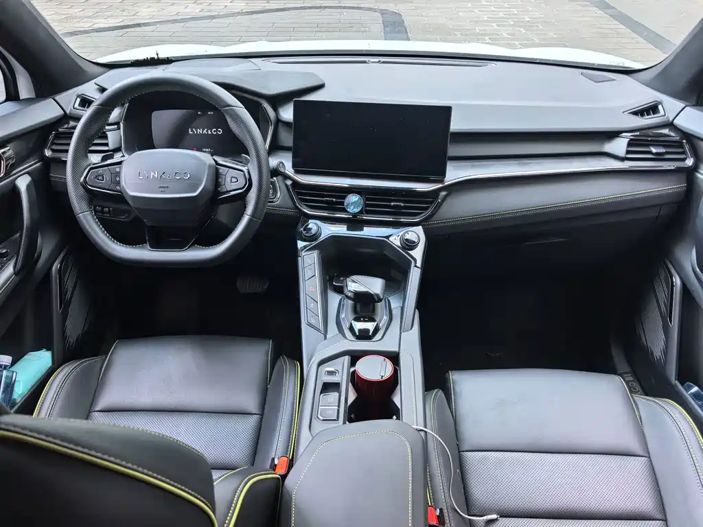 Lynk & Co 06 — миниатюра 6