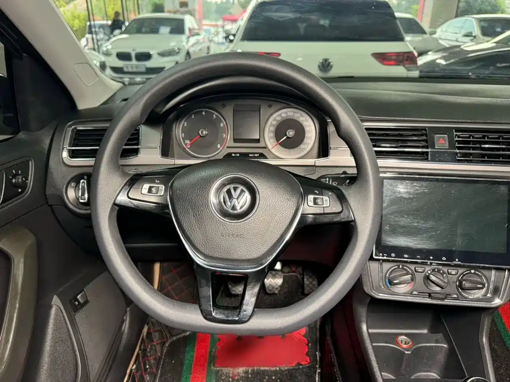 Volkswagen Santana — миниатюра 17