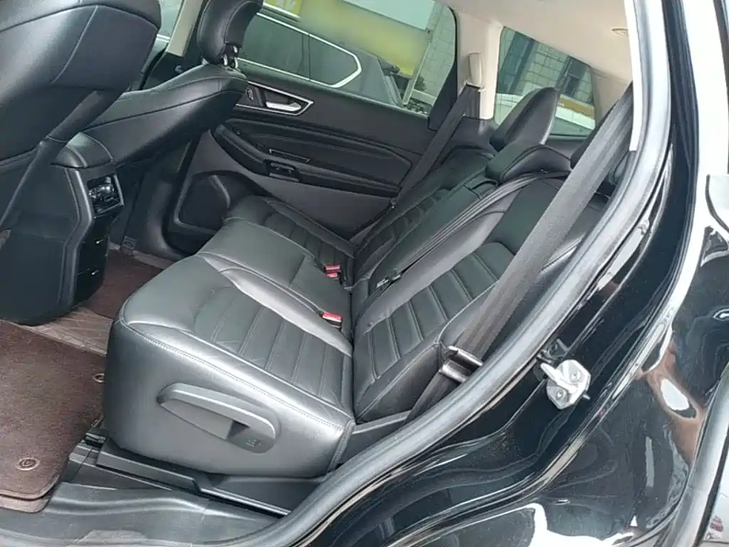 Ford Edge — миниатюра 17