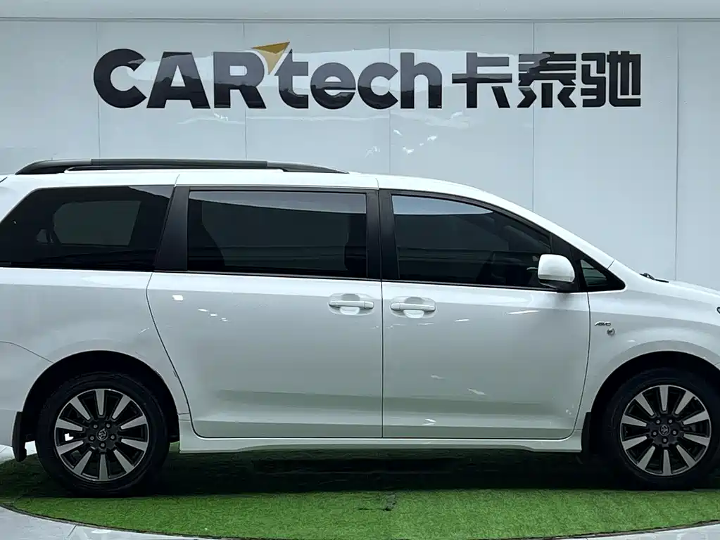 Toyota Sienna 2019 3.5L