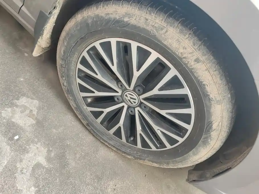 Volkswagen Sagitar — миниатюра 6