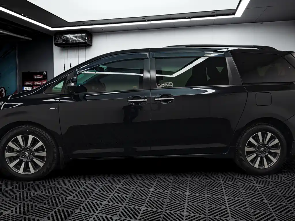 Toyota Sienna 2015 3.5L L