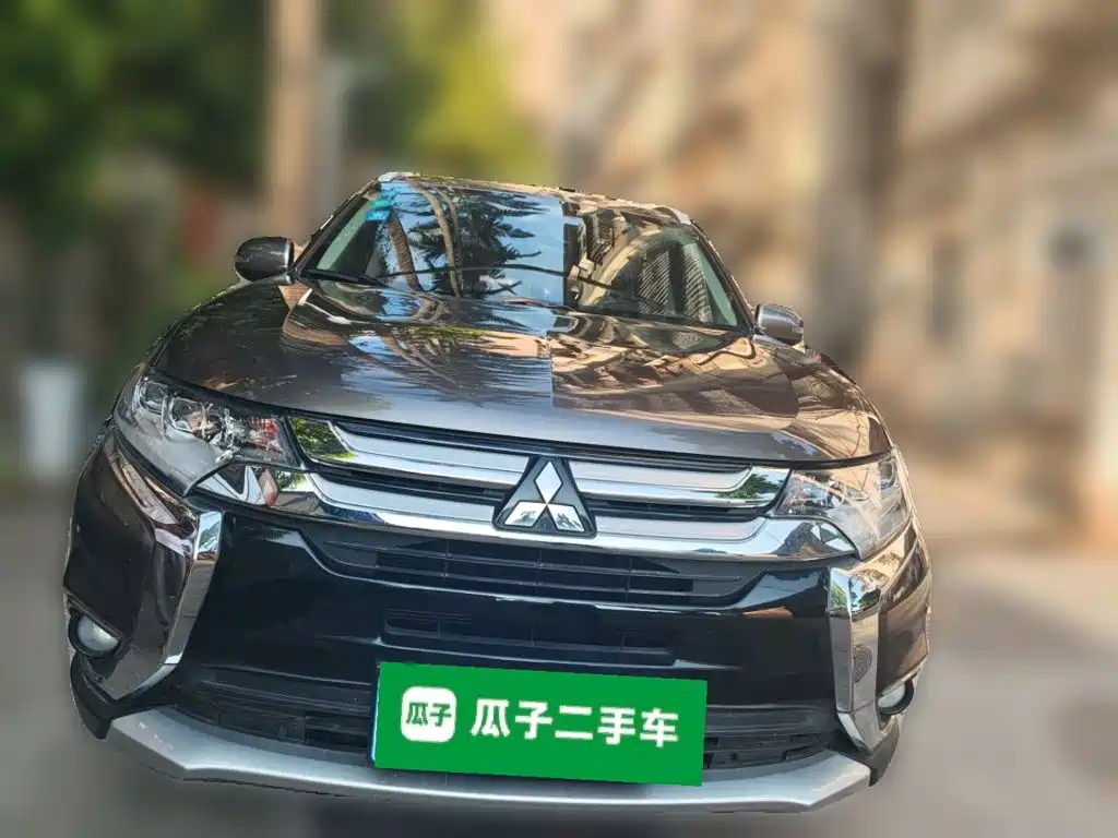 Mitsubishi Outlander — миниатюра 2