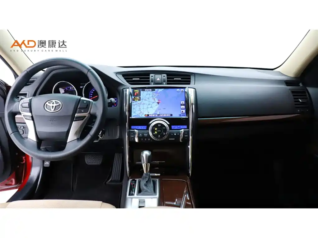 Toyota Reiz — миниатюра 5