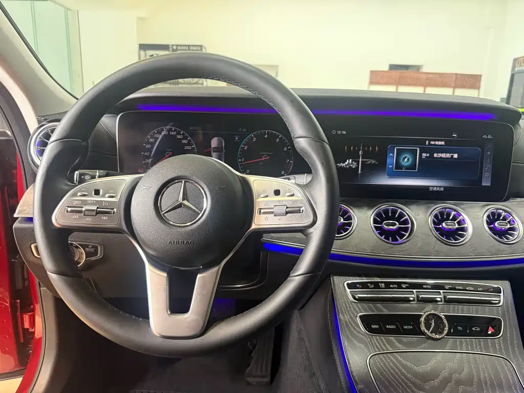Mercedes-Benz CLS — миниатюра 23