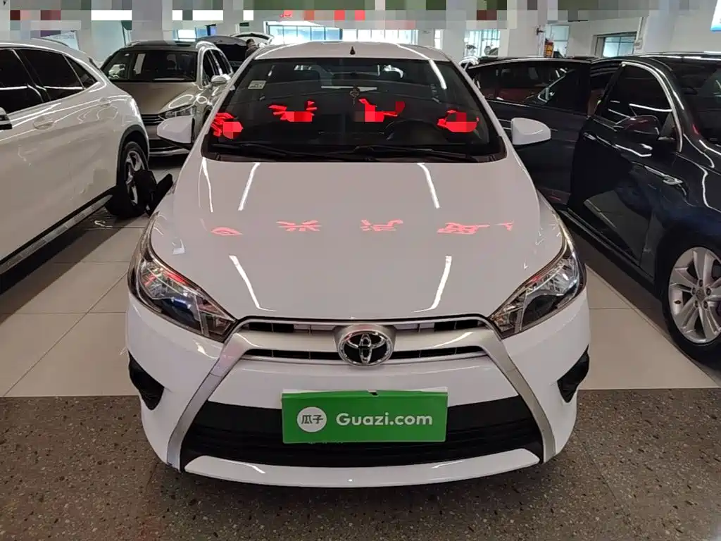 Toyota Yaris L — миниатюра 3
