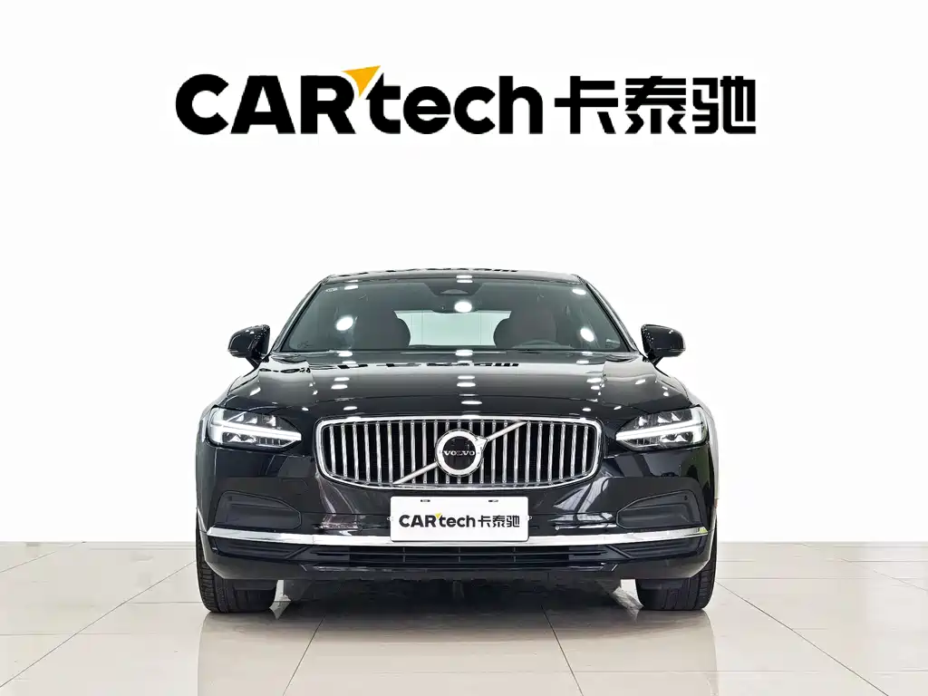 Volvo S90 2024 B5 Luxury