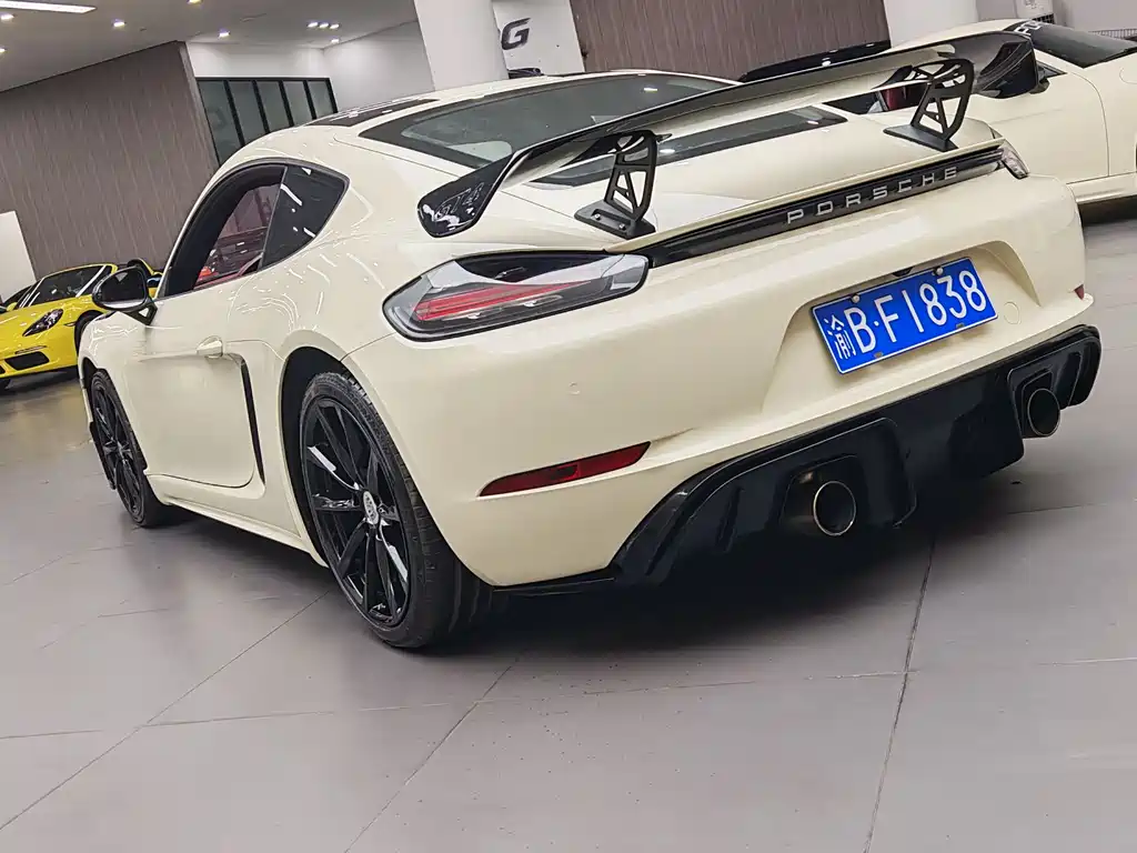 Porsche 718 2016 Cayman 2.0T