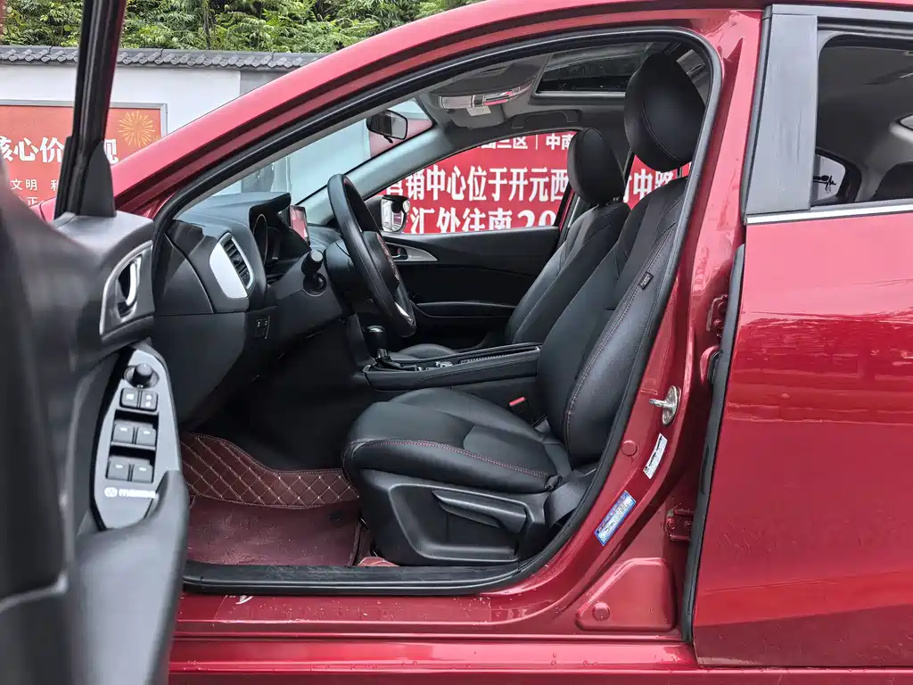 Mazda 3 Axela — миниатюра 11