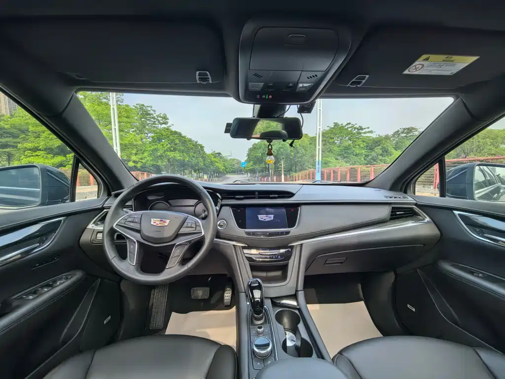 Cadillac XT5 2021 2.0T Luxury