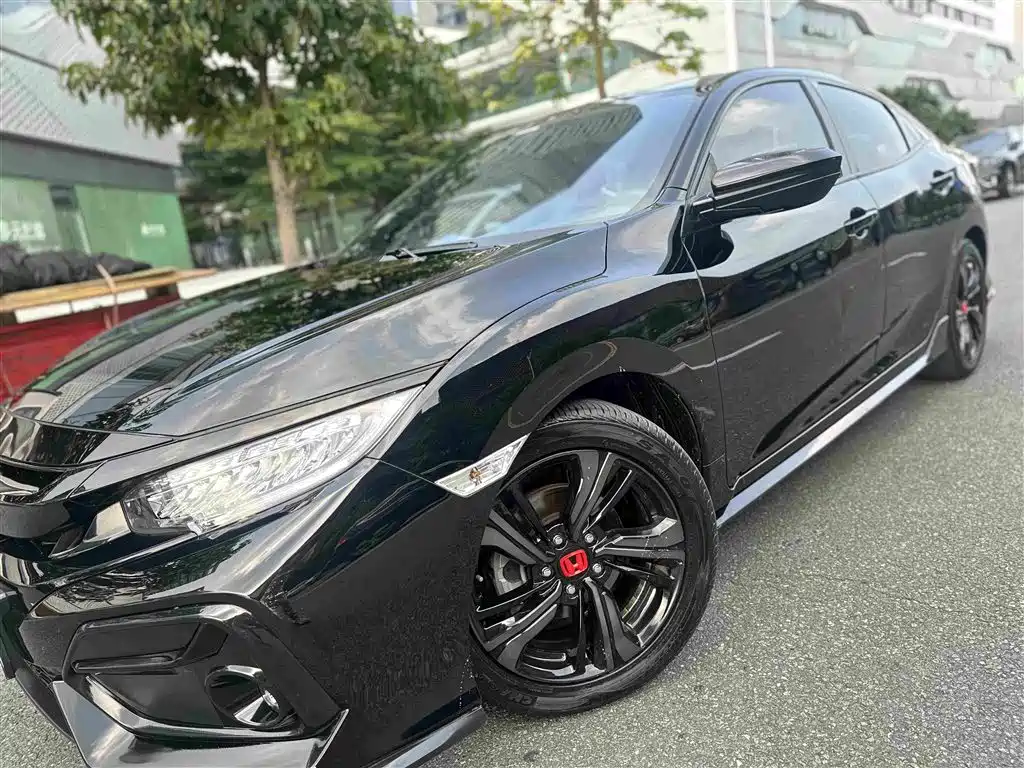 Honda Civic — миниатюра 12
