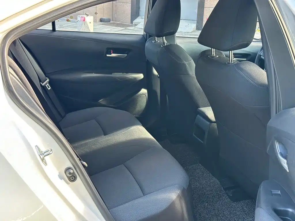 Toyota Corolla — миниатюра 6