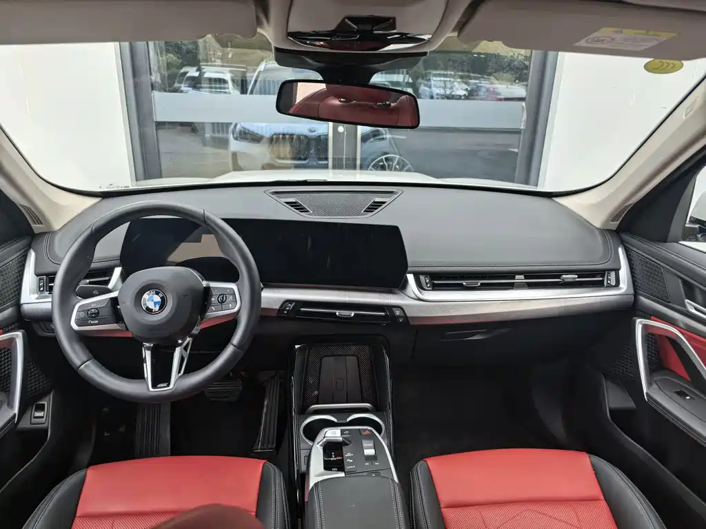 BMW X1 2024 sDrive25Li M Sport